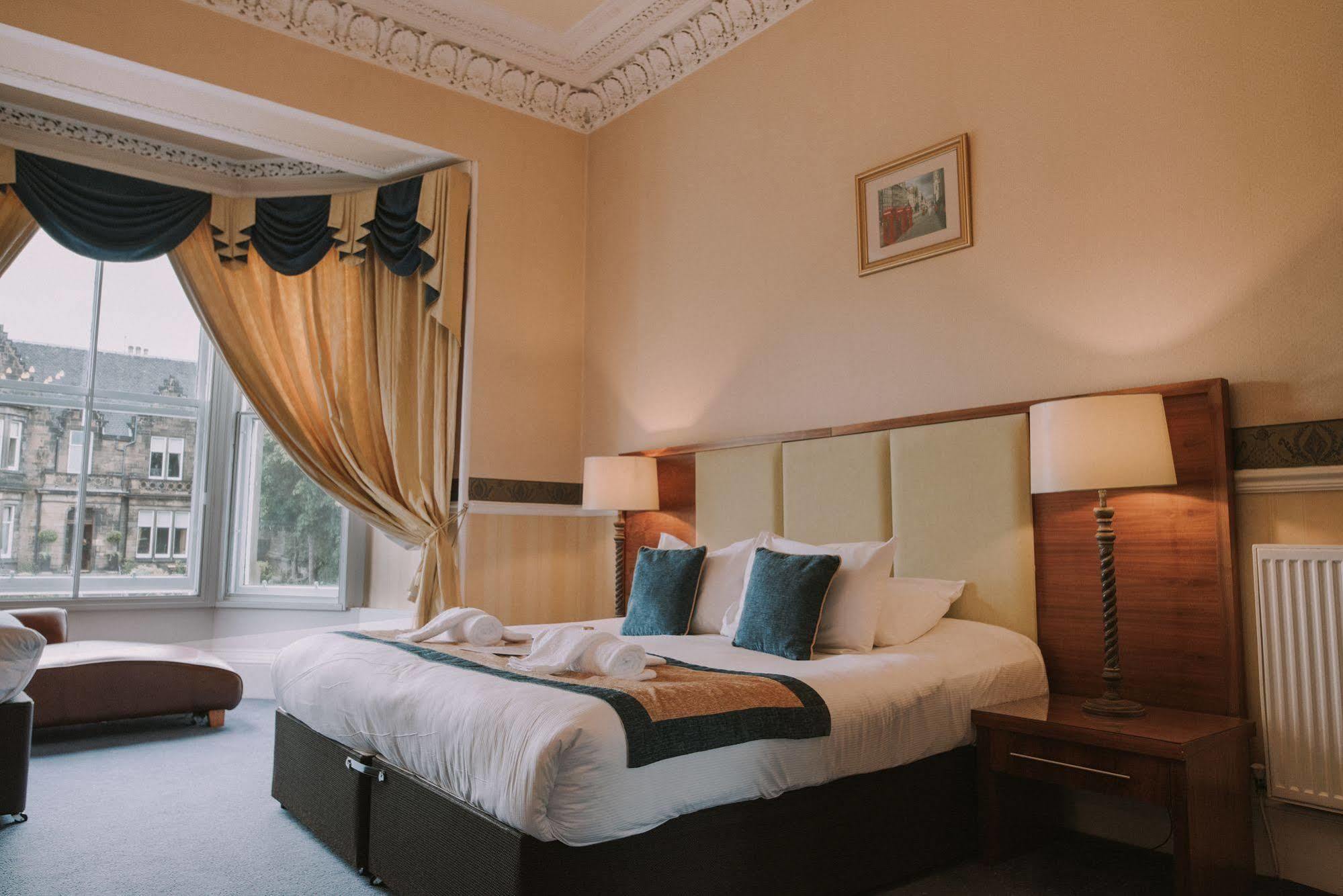 West End 4* Édimbourg